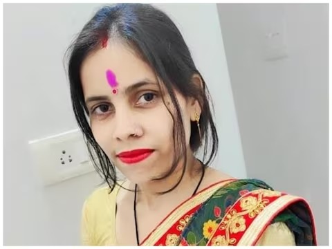 married woman disappears with two children family suspects murder in dowry | बापरे! 4 वर्षांपासून हुंड्यात मागत होते बुलेट; 2 मुलांसह विवाहित महिला अचानक झाली गायब married woman disappears with two children family suspects murder in dowry | बापरे! 4 वर्षांपासून हुंड्यात मागत होते बुलेट; 2 मुलांसह विवाहित महिला अचानक झाली गायब