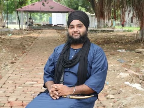 woman with full beard husband divorced wife after growing facial hair | लग्न झालं पण पत्नीला दाढी-मिशी आलेलं पतीनं पाहिलं अन् पुढे जे घडलं ते... woman with full beard husband divorced wife after growing facial hair | लग्न झालं पण पत्नीला दाढी-मिशी आलेलं पतीनं पाहिलं अन् पुढे जे घडलं ते...