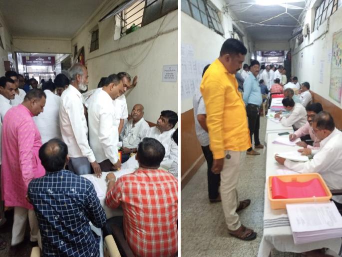 Political stalwarts entered the market committee arena in Latur; 1 thousand 248 candidates in the election arena | बाजार समितीच्या आखाड्यात उतरले राजकीय दिग्गज; १ हजार २४८ उमेदवार निवडणूक रिंगणात Political stalwarts entered the market committee arena in Latur; 1 thousand 248 candidates in the election arena | बाजार समितीच्या आखाड्यात उतरले राजकीय दिग्गज; १ हजार २४८ उमेदवार निवडणूक रिंगणात