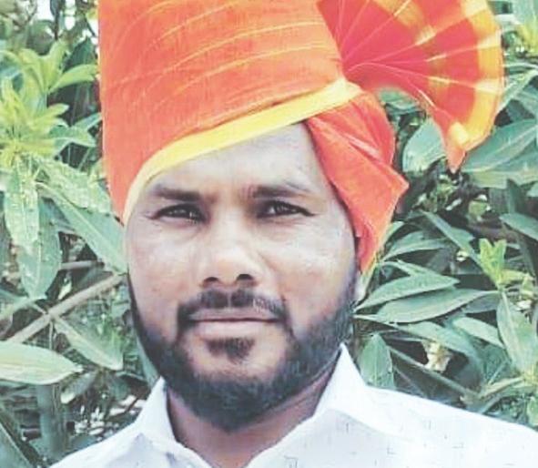 Tractor overturns in canal pit, young construction engineer tragically dies | कॅनॉलच्या खड्ड्यात ट्रॅक्टर पलटी, तरूण बांधकाम मिस्त्रीचा दुदैवी मृत्यू