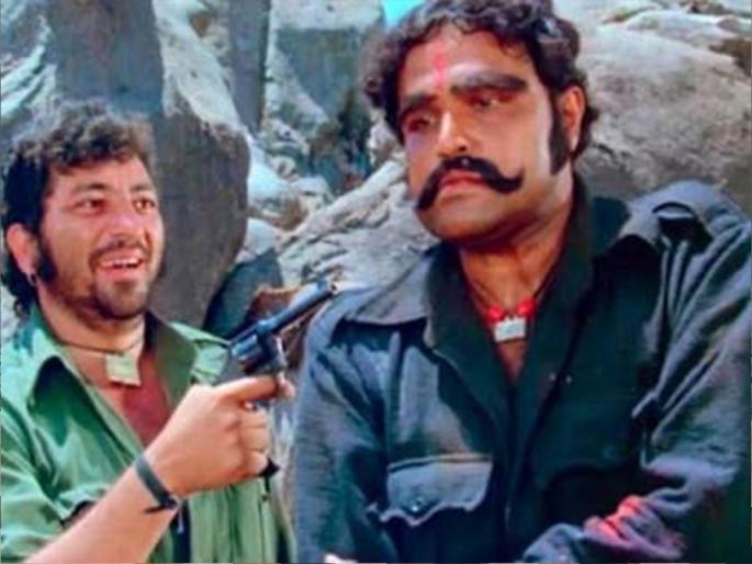 viju khote interesting facts about sholay fame actor | किरकोळ पैशात विजू खोटेंनी केली होती ‘कालिया’ची भूमिका; मानधन ऐकून माराल कपाळावर हात viju khote interesting facts about sholay fame actor | किरकोळ पैशात विजू खोटेंनी केली होती ‘कालिया’ची भूमिका; मानधन ऐकून माराल कपाळावर हात
