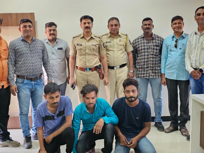 In Jalgaon, every day is fun, drinking party... and the old worker turns out to be a thief | जळगावमध्ये रोज मौजमजा, मद्याची पार्टी... अन् जुना कामगारच निघाला चोर In Jalgaon, every day is fun, drinking party... and the old worker turns out to be a thief | जळगावमध्ये रोज मौजमजा, मद्याची पार्टी... अन् जुना कामगारच निघाला चोर