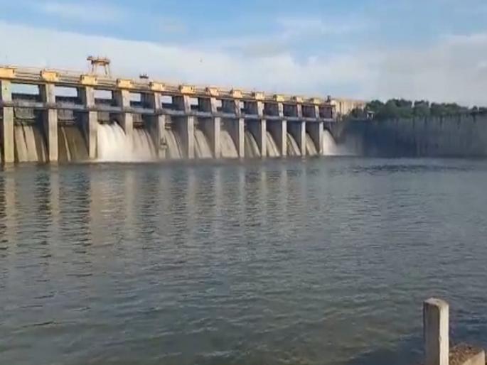 Acquisition of 28 wells for 21 villages in buldhana | धरण उशाला, कोरड घशाला; २१ गावांसाठी २८ विहिरींचे अधिग्रहण Acquisition of 28 wells for 21 villages in buldhana | धरण उशाला, कोरड घशाला; २१ गावांसाठी २८ विहिरींचे अधिग्रहण