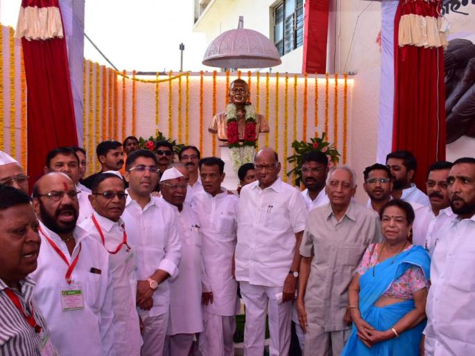 Attempts by some to discredit the Mathadi Movement says Sharad Pawar | "माथाडी चळवळीला बदनाम करण्याचे काही लोकांकडून प्रयत्न"; शरद पवारांचं टीकास्त्र Attempts by some to discredit the Mathadi Movement says Sharad Pawar | "माथाडी चळवळीला बदनाम करण्याचे काही लोकांकडून प्रयत्न"; शरद पवारांचं टीकास्त्र