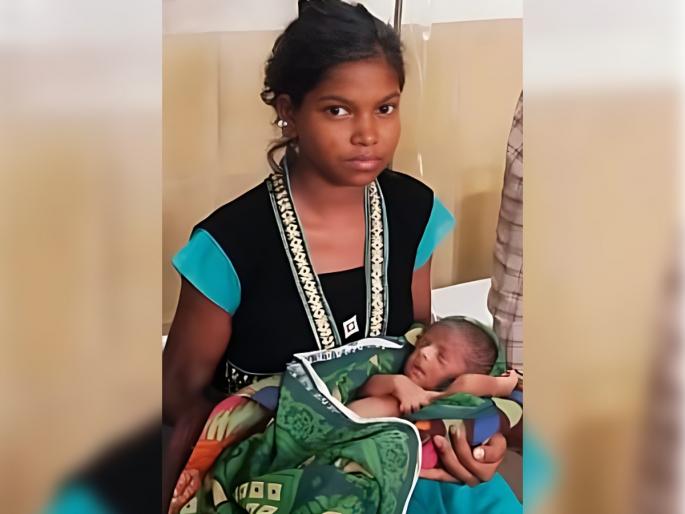 The mother gave birth to a baby with 26 fingers! A rare event in medical history | २६ बोटांच्या बाळाला मातेने दिला जन्म! वैद्यकीय इतिहासातील दुर्मिळ घटना The mother gave birth to a baby with 26 fingers! A rare event in medical history | २६ बोटांच्या बाळाला मातेने दिला जन्म! वैद्यकीय इतिहासातील दुर्मिळ घटना