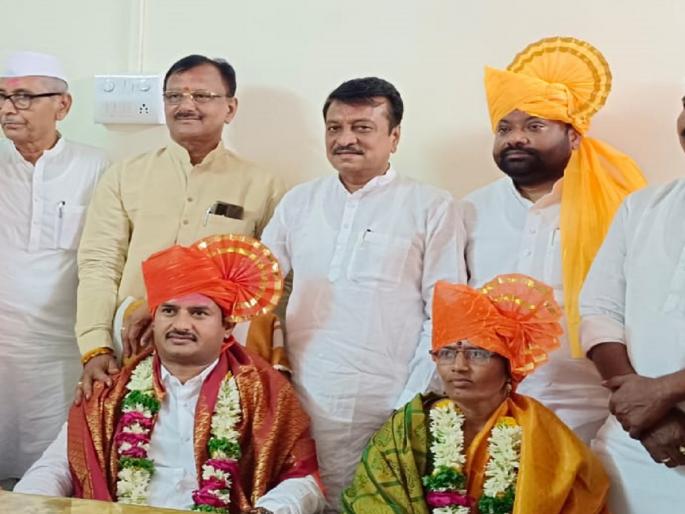 Nilakantha Mirakale became the Chairman of Chakur Bazar Committee | चाकूर बाजार समितीच्या सभापतिपदी निळकंठ मिरकले Nilakantha Mirakale became the Chairman of Chakur Bazar Committee | चाकूर बाजार समितीच्या सभापतिपदी निळकंठ मिरकले