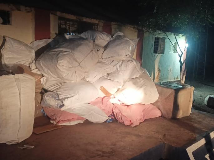 Gutkha worth 9.84 lakhs was caught in Malegaon | मालेगावात ९.८४ लाखांचा गुटखा पकडला Gutkha worth 9.84 lakhs was caught in Malegaon | मालेगावात ९.८४ लाखांचा गुटखा पकडला