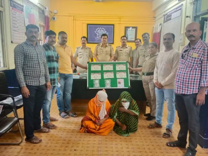 A gang of women stealing jewelery in buses busted in Ambajogai | अंबाजोगाईत बसमध्ये दागिने चोरणाऱ्या महिलांच्या टोळीचा पर्दाफाश