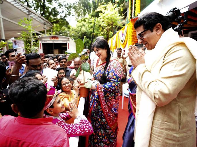 MNS Raj Thackeray thanked MNS workers for birthday wishes | Raj Thackeray : राज ठाकरेंनी मानले 'मनसे' आभार, म्हणाले, वाढदिवसाचे सोहळे असेच साजरे व्हायला हवेत!