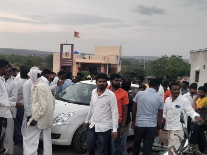 Drunk driver killed one man; Bike rider dies on the spot after being hit by a speeding car near Dhamangaon | दारुड्या चालकाने घेतला बळी; भरधाव कारच्या धडकेत दुचाकीस्वाराचा जागीच मृत्यू Drunk driver killed one man; Bike rider dies on the spot after being hit by a speeding car near Dhamangaon | दारुड्या चालकाने घेतला बळी; भरधाव कारच्या धडकेत दुचाकीस्वाराचा जागीच मृत्यू