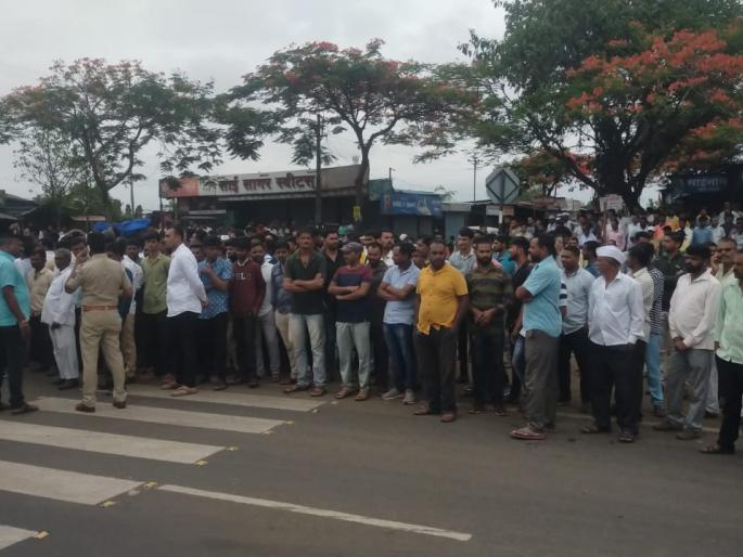 Three youths tragically died in a bus motorcycle accident, nashik | बस मोटारसायकल अपघातात तीन युवकांचा दुर्दैवी मृत्यू  Three youths tragically died in a bus motorcycle accident, nashik | बस मोटारसायकल अपघातात तीन युवकांचा दुर्दैवी मृत्यू