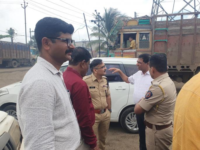 A bag worth 14 lakh 70 thousand rupees was stolen by the bikers in Jalana MIDC | जालना एमआयडीसीत दुचाकीस्वारांनी पळविली १४ लाख ७० हजार रुपयांची बॅग A bag worth 14 lakh 70 thousand rupees was stolen by the bikers in Jalana MIDC | जालना एमआयडीसीत दुचाकीस्वारांनी पळविली १४ लाख ७० हजार रुपयांची बॅग