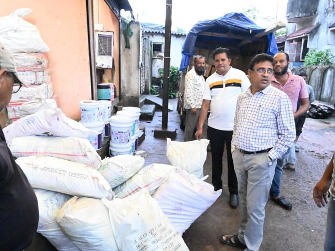 In Chandrapur, the nuisance investigation team found six and a half quintal plastic stock | चंद्रपूरमध्ये उपद्रव शोध पथकाने शोधून काढला साडेसहा क्विंटल प्लास्टिक साठा In Chandrapur, the nuisance investigation team found six and a half quintal plastic stock | चंद्रपूरमध्ये उपद्रव शोध पथकाने शोधून काढला साडेसहा क्विंटल प्लास्टिक साठा