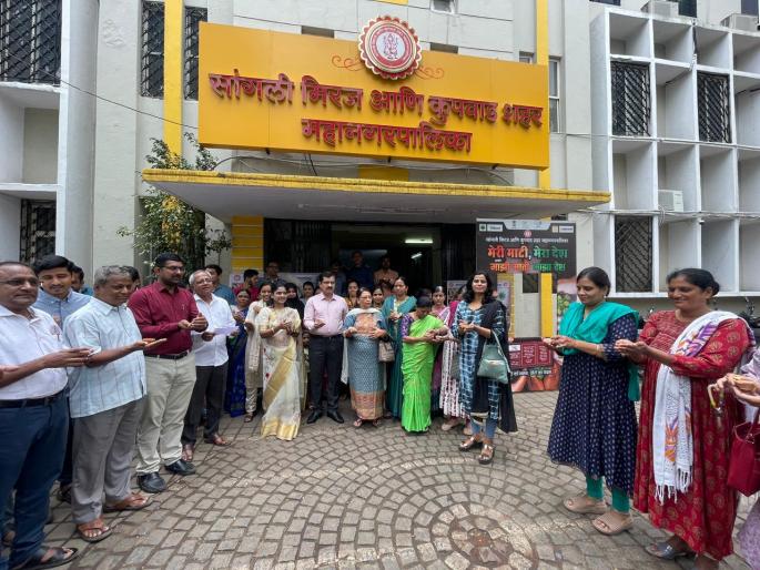 Sangli Municipal Corporation will felicitate the families of the martyrs - Sunil Pawar | सांगली महापालिका करणार शहिदांच्या कुटुंबीयांचा सत्कार - सुनील पवार Sangli Municipal Corporation will felicitate the families of the martyrs - Sunil Pawar | सांगली महापालिका करणार शहिदांच्या कुटुंबीयांचा सत्कार - सुनील पवार