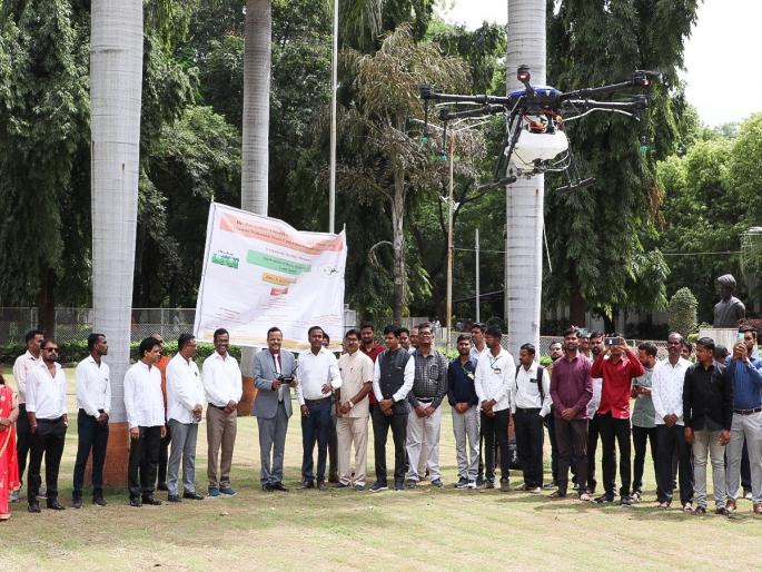 Technology should be used 'lab to land'; Vice Chancellor Dr. Pramod Yevale Expecting | तंत्रज्ञानाचा वापर 'लॅब टू लॅण्ड' झाला पाहिजे; कुलगुरू डॉ. प्रमोद येवलेंची अपेक्षा Technology should be used 'lab to land'; Vice Chancellor Dr. Pramod Yevale Expecting | तंत्रज्ञानाचा वापर 'लॅब टू लॅण्ड' झाला पाहिजे; कुलगुरू डॉ. प्रमोद येवलेंची अपेक्षा