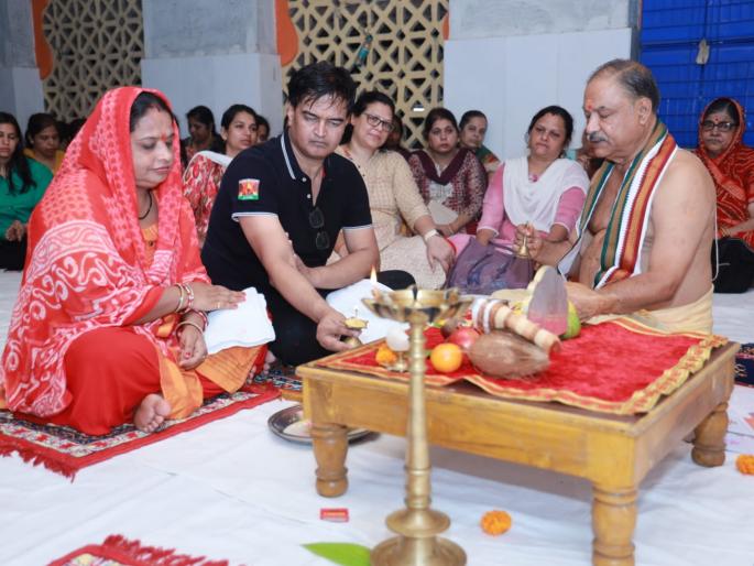 Walk of employees of Sanctuary Company at Ulhasnagar Shahad | उल्हासनगर शहाड येथील संच्युरी कंपनीच्या कर्मचाऱ्यांची पदयात्रा Walk of employees of Sanctuary Company at Ulhasnagar Shahad | उल्हासनगर शहाड येथील संच्युरी कंपनीच्या कर्मचाऱ्यांची पदयात्रा