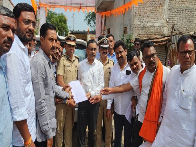 Demand for Z Plus security to Maratha reservation movement leader Manoj Jarange | मराठा आरक्षण आंदोलनाचे नेते मनोज जरांगे यांना झेड प्लस सुरक्षा देण्याची मागणी Demand for Z Plus security to Maratha reservation movement leader Manoj Jarange | मराठा आरक्षण आंदोलनाचे नेते मनोज जरांगे यांना झेड प्लस सुरक्षा देण्याची मागणी