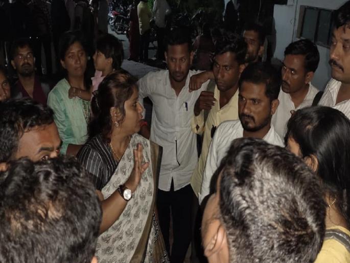 The conferment of degrees in the university lasted till 10 pm; Zilla Parishad Teacher Recruitment Results | विद्यापीठात रात्री दहा वाजेपर्यंत चालले पदव्यांचे वाटप; जिल्हा परिषद भरतीचे परिणाम The conferment of degrees in the university lasted till 10 pm; Zilla Parishad Teacher Recruitment Results | विद्यापीठात रात्री दहा वाजेपर्यंत चालले पदव्यांचे वाटप; जिल्हा परिषद भरतीचे परिणाम