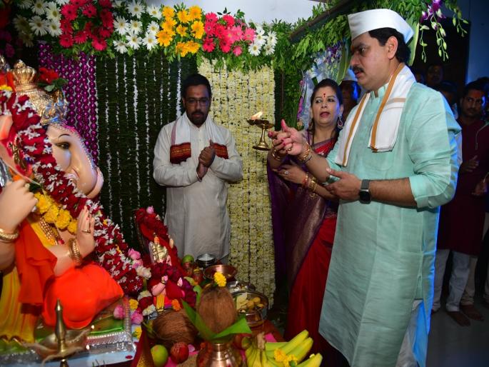 Remove the crisis on Ganaraya Baliraja; Dhananjay Munde's secret to Bappa! | गणराया बळीराजावरील संकट दूर कर; धनंजय मुंडेंचे बप्पाकडे साकडे! Remove the crisis on Ganaraya Baliraja; Dhananjay Munde's secret to Bappa! | गणराया बळीराजावरील संकट दूर कर; धनंजय मुंडेंचे बप्पाकडे साकडे!