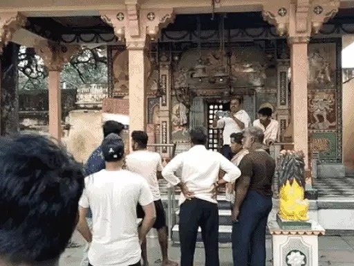 Shocking! 13 lakh loot at Raktadantika Mata Temple; Beating gold and silver objects | धक्कादायक! रक्तदंतिका माता मंदिरात 13 लाखांची लूट; सोन्या-चांदीच्या वस्तुंवर मारला डल्ला Shocking! 13 lakh loot at Raktadantika Mata Temple; Beating gold and silver objects | धक्कादायक! रक्तदंतिका माता मंदिरात 13 लाखांची लूट; सोन्या-चांदीच्या वस्तुंवर मारला डल्ला
