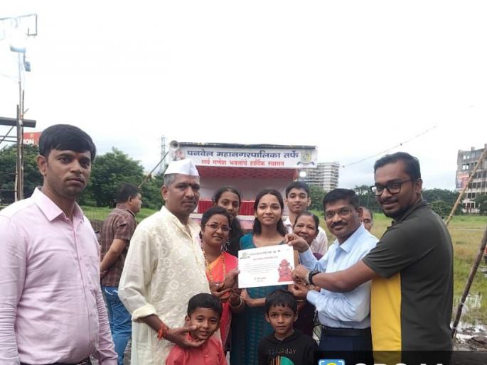 30 devotees participated in the idol donation activity of the municipality | पालिकेच्या मूर्तीदान उपक्रमात 30 भाविकांनी घेतला सहभाग 30 devotees participated in the idol donation activity of the municipality | पालिकेच्या मूर्तीदान उपक्रमात 30 भाविकांनी घेतला सहभाग