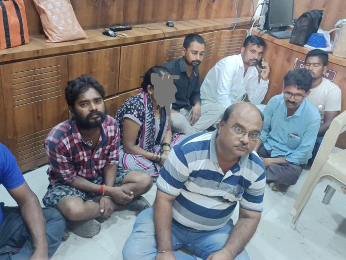 21 illegal liquor sellers detained; Police action in Sangamner sub-division | २१ अवैध दारू विक्रेते डिटेन; संगमनेर उपविभागात पोलिसांची कारवाई 21 illegal liquor sellers detained; Police action in Sangamner sub-division | २१ अवैध दारू विक्रेते डिटेन; संगमनेर उपविभागात पोलिसांची कारवाई