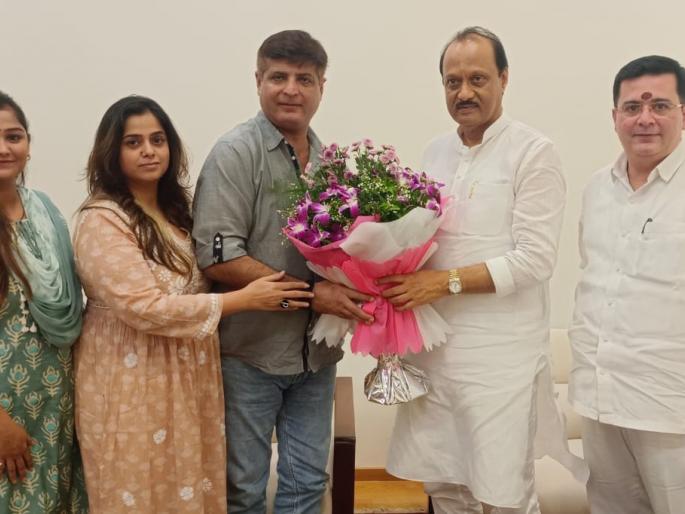 Excitement in politics in Ulhasnagar; Discussion between Omi Kalani and Deputy Chief Minister Ajit Pawar | उल्हासनगरातील राजकारणात खळबळ; ओमी कलानी व उपमुख्यमंत्री अजित पवार यांच्यात चर्चा Excitement in politics in Ulhasnagar; Discussion between Omi Kalani and Deputy Chief Minister Ajit Pawar | उल्हासनगरातील राजकारणात खळबळ; ओमी कलानी व उपमुख्यमंत्री अजित पवार यांच्यात चर्चा
