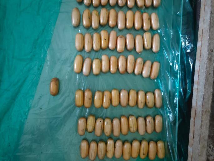 Cocaine worth 70 crores caught in Mumbai, 4 people arrested, DRI action | मुंबईत पकडले ७० कोटींचे कोकेन, ४ जणांना अटक, डीआरआयची कारवाई Cocaine worth 70 crores caught in Mumbai, 4 people arrested, DRI action | मुंबईत पकडले ७० कोटींचे कोकेन, ४ जणांना अटक, डीआरआयची कारवाई