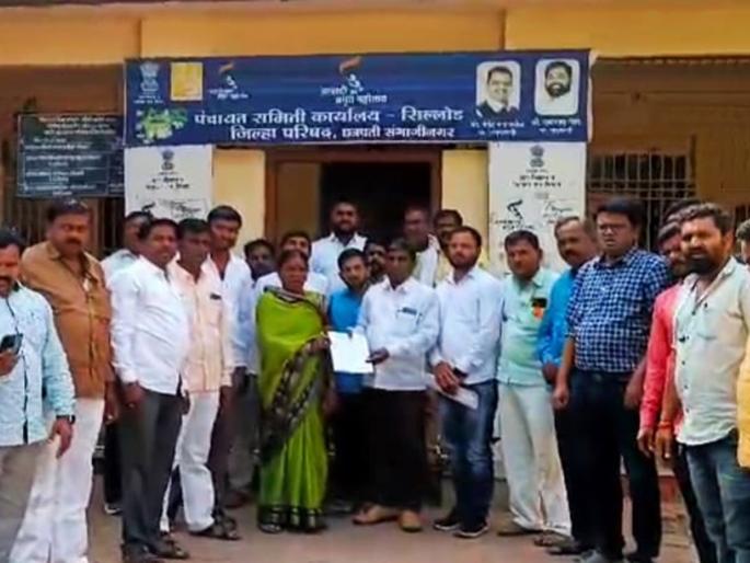 Women sarpanch of Amthan resigned for Maratha reservation | मराठा आरक्षणासाठी आमठाणच्या महिला सरपंचांनी दिला राजीनामा Women sarpanch of Amthan resigned for Maratha reservation | मराठा आरक्षणासाठी आमठाणच्या महिला सरपंचांनी दिला राजीनामा