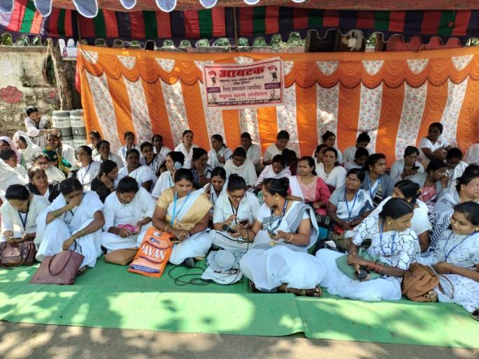 Adjust the contract staff appointed under the National Health Mission to vacant posts | राष्ट्रीय आरोग्य अभियानाअंतर्गत नियुक्त कंत्राटी कर्मचाऱ्यांचे रिक्त पदावर समायोजन करा Adjust the contract staff appointed under the National Health Mission to vacant posts | राष्ट्रीय आरोग्य अभियानाअंतर्गत नियुक्त कंत्राटी कर्मचाऱ्यांचे रिक्त पदावर समायोजन करा