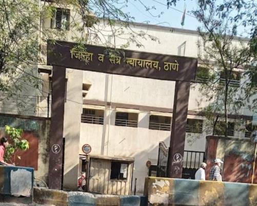 Sunil Pote, who cheated by saying that he would give a house in Kalyan, was sentenced to four and a half years | कल्याणमध्ये घर देतो सांगून फसवणूक करणाऱ्या सुनिल पोटेला साडे चार वर्षाची शिक्षा Sunil Pote, who cheated by saying that he would give a house in Kalyan, was sentenced to four and a half years | कल्याणमध्ये घर देतो सांगून फसवणूक करणाऱ्या सुनिल पोटेला साडे चार वर्षाची शिक्षा