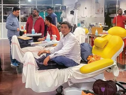 uttarkashi tunnel rescue when can 41 laborers go home rishikesh aiims gave health | 17 दिवसांनी बोगद्यातून बाहेर काढलेले 41 मजूर कधी घरी जाणार?; ऋषिकेश एम्सने दिली माहिती uttarkashi tunnel rescue when can 41 laborers go home rishikesh aiims gave health | 17 दिवसांनी बोगद्यातून बाहेर काढलेले 41 मजूर कधी घरी जाणार?; ऋषिकेश एम्सने दिली माहिती