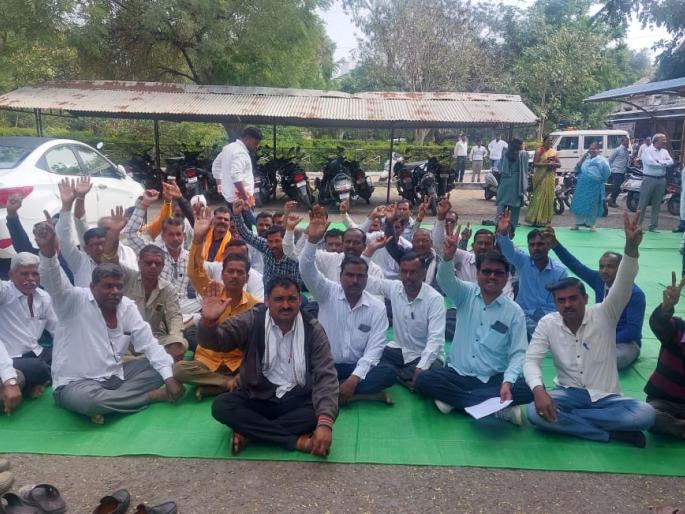 Strike of Gram Panchayat employees for various demands | ग्रामपंचायत कर्मचाऱ्यांचे विविध मागण्यांसाठी कामबंद आंदोलन