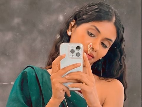 bollywood actor anjali patil tricked of 5 lakh 79 thousand by scammer posing as mumbai cop cyber fraud report | "तुमच्या पार्सलमध्ये ड्रग्ज आहेत..."; अभिनेत्रीसोबत सायबर फ्रॉड, 5.79 लाखांचा गंडा bollywood actor anjali patil tricked of 5 lakh 79 thousand by scammer posing as mumbai cop cyber fraud report | "तुमच्या पार्सलमध्ये ड्रग्ज आहेत..."; अभिनेत्रीसोबत सायबर फ्रॉड, 5.79 लाखांचा गंडा
