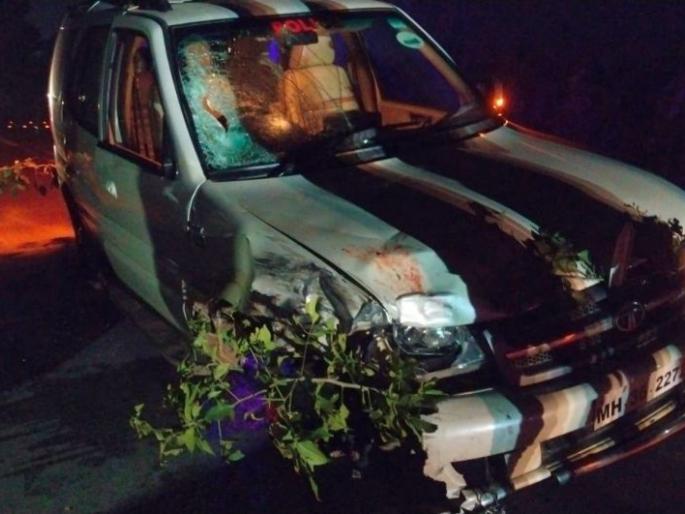 Anger as convoy of MLAs fled with Y Security | वाय सिक्युरिटीसह आमदारांचा ताफा पळाल्याने संताप, नऊ जखमीमधील एकाचा मृत्यू Anger as convoy of MLAs fled with Y Security | वाय सिक्युरिटीसह आमदारांचा ताफा पळाल्याने संताप, नऊ जखमीमधील एकाचा मृत्यू