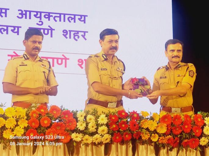 Police should also be able to develop themselves - Police Commissioner Ashutosh Dumbre | पोलिसांनाही स्वत:ला घडवता आले पाहिजे - पोलिस आयुक्त आशुतोष डुंबरे Police should also be able to develop themselves - Police Commissioner Ashutosh Dumbre | पोलिसांनाही स्वत:ला घडवता आले पाहिजे - पोलिस आयुक्त आशुतोष डुंबरे