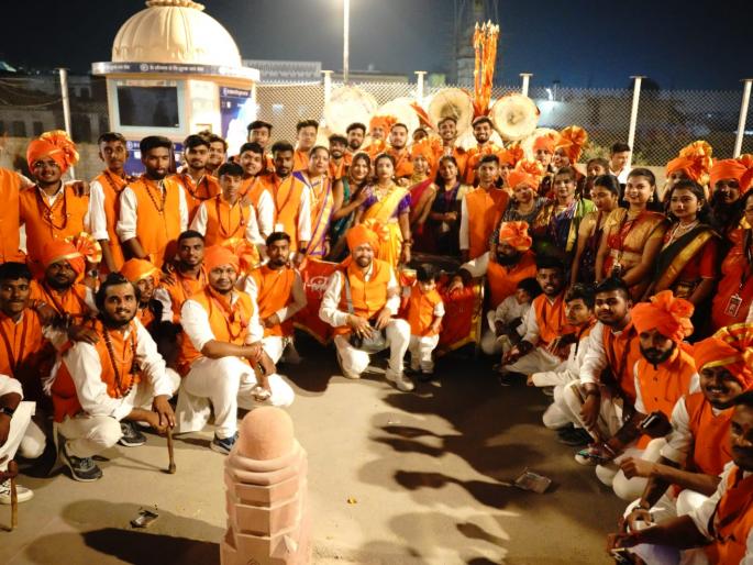 Nagpur's 'Ramdhun' will dance at the feet of Ramlala in Ayodhya, unique Ramseva will be performed by 111 musicians. | अयोध्येत रामललाच्या चरणी निनादणार नागपुरातील ‘रामधुन’, १११ वादक करणार अनोखी रामसेवा Nagpur's 'Ramdhun' will dance at the feet of Ramlala in Ayodhya, unique Ramseva will be performed by 111 musicians. | अयोध्येत रामललाच्या चरणी निनादणार नागपुरातील ‘रामधुन’, १११ वादक करणार अनोखी रामसेवा