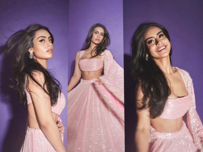 Nysa Devgan's sparkling pink sequin lehenga designed by Manish Malhotra worth Rs. 6 lakh | न्यासा देवगणच्या चमचमत्या लेहेंग्याची भारीच चर्चा, तिच्या घागऱ्याची किंमतच इतकी की...