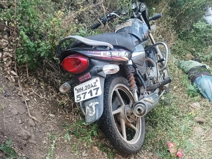 Accidental death of child with sick mother, father on Hingoli's sirasam to digraswani road | हृदयद्रावक! रुग्णालयात जाताना काळाने गाठले; आजारी आई, वडिलांसह मुलाचा अपघाती मृत्यू Accidental death of child with sick mother, father on Hingoli's sirasam to digraswani road | हृदयद्रावक! रुग्णालयात जाताना काळाने गाठले; आजारी आई, वडिलांसह मुलाचा अपघाती मृत्यू