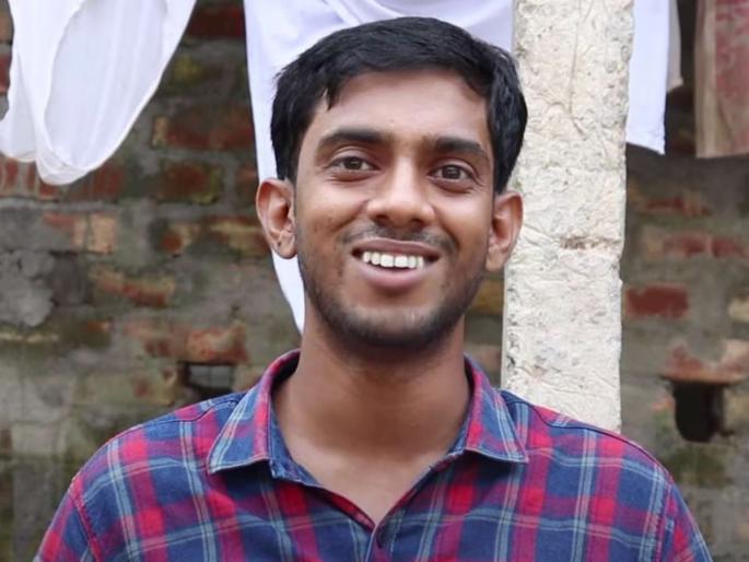 ias anil basak father used to sell clothes on streets but he cracked upsc and became officer | भारीच! वडील रस्त्यावर कपडे विकायचे, लेकाने केली नेत्रदिपक कामगिरी; झाला IAS अधिकारी ias anil basak father used to sell clothes on streets but he cracked upsc and became officer | भारीच! वडील रस्त्यावर कपडे विकायचे, लेकाने केली नेत्रदिपक कामगिरी; झाला IAS अधिकारी