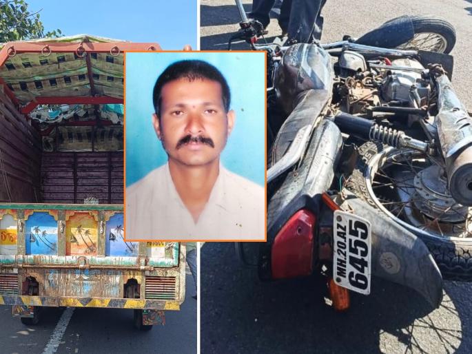 Bike rider dies on the spot in collision with speeding pickup jeep; The driver left the vehicle and absconded | भरधाव पीकअप व्हॅनच्या धडकेत दुचाकीस्वाराचा जागीच मृत्यू; चालक वाहन सोडून फरार Bike rider dies on the spot in collision with speeding pickup jeep; The driver left the vehicle and absconded | भरधाव पीकअप व्हॅनच्या धडकेत दुचाकीस्वाराचा जागीच मृत्यू; चालक वाहन सोडून फरार