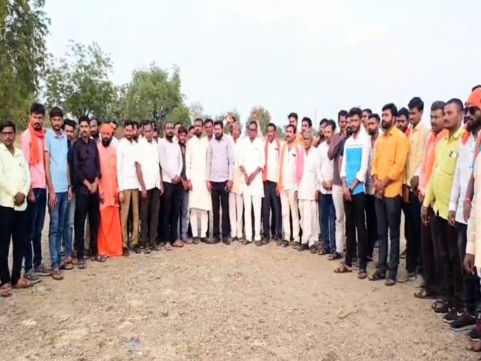 Guerrillary of Maratha agitators; Thousands of candidates will fight against Modi in the Lok Sabha elections | मराठा आंदोलकांचा गनिमीकावा; लोकसभा निवडणुकीत मोदींच्या विरोधात लढणार हजारो उमेदवार Guerrillary of Maratha agitators; Thousands of candidates will fight against Modi in the Lok Sabha elections | मराठा आंदोलकांचा गनिमीकावा; लोकसभा निवडणुकीत मोदींच्या विरोधात लढणार हजारो उमेदवार