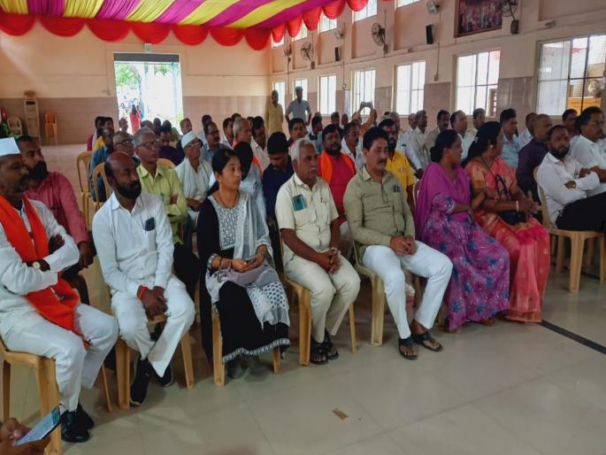 5 thousand candidates will be fielded in the Lok Sabha elections; The entire Maratha community decided | लोकसभा निवडणुकीत ५ हजार उमेदवार उभे करणार; सकल मराठा समाजाने केला निश्चय 5 thousand candidates will be fielded in the Lok Sabha elections; The entire Maratha community decided | लोकसभा निवडणुकीत ५ हजार उमेदवार उभे करणार; सकल मराठा समाजाने केला निश्चय