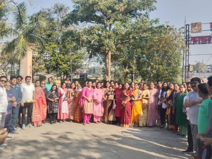 Honoring women sweepers at Gandhisagar on the occasion of Women's Day | महिला दिनानिमित्त गांधीसागर येथे महिला सफाई कामगारांचा गौरव Honoring women sweepers at Gandhisagar on the occasion of Women's Day | महिला दिनानिमित्त गांधीसागर येथे महिला सफाई कामगारांचा गौरव