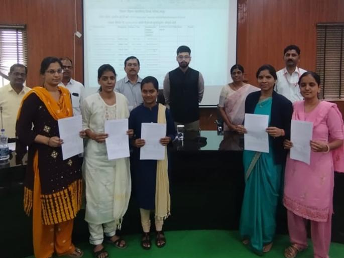 recruitment through the sacred portal; 51 teachers got appointment in Latur district | पवित्र पोर्टलद्वारे भरती; लातूर जिल्ह्यात ५१ शिक्षकांना मिळाली नियुक्ती recruitment through the sacred portal; 51 teachers got appointment in Latur district | पवित्र पोर्टलद्वारे भरती; लातूर जिल्ह्यात ५१ शिक्षकांना मिळाली नियुक्ती