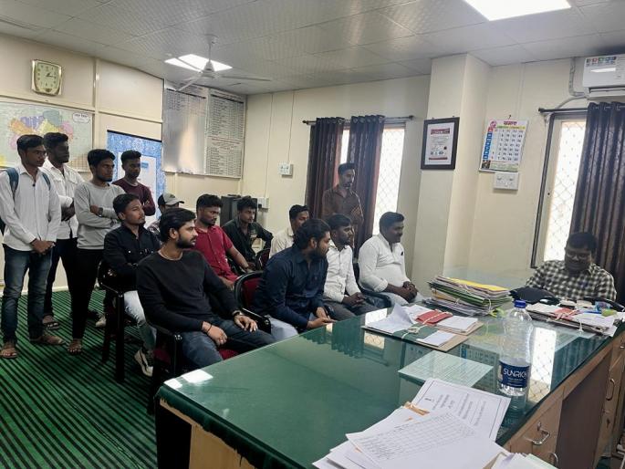 Samyak Vidyarthi Andolan to Social Welfare Commissioner | सम्यक विद्यार्थी आंदोलनाचे समाज कल्याण आयुक्तांना साकडे Samyak Vidyarthi Andolan to Social Welfare Commissioner | सम्यक विद्यार्थी आंदोलनाचे समाज कल्याण आयुक्तांना साकडे