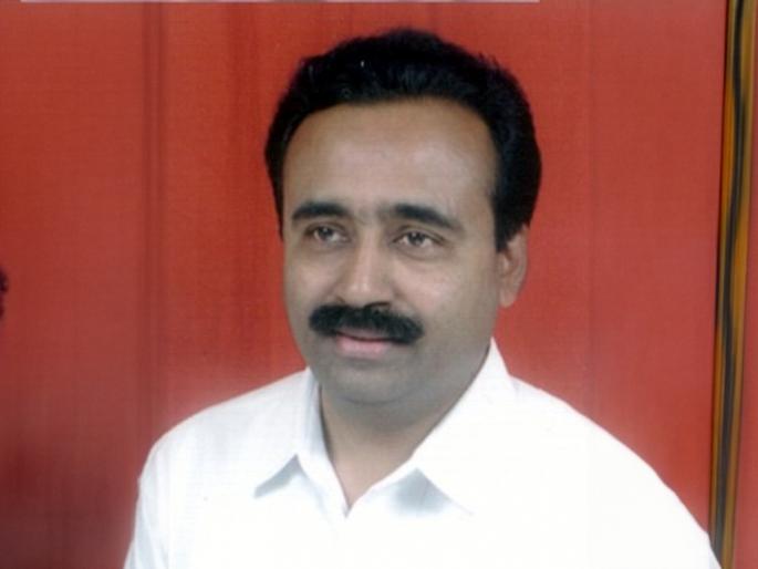 Congress District President Dr. Tushar Shewale resigned | काँग्रेस जिल्हाध्यक्षांनी पद सोडले, उमेदवारी मिळाली नसल्यामुळे नाराज Congress District President Dr. Tushar Shewale resigned | काँग्रेस जिल्हाध्यक्षांनी पद सोडले, उमेदवारी मिळाली नसल्यामुळे नाराज
