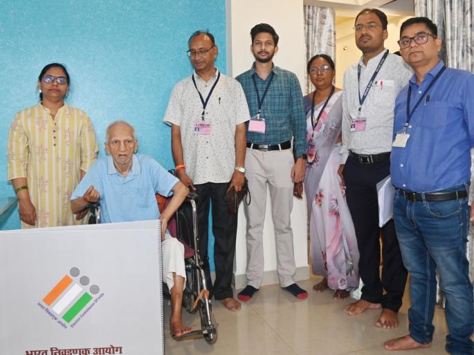 1 thousand 185 voters registered their votes in Chandrapur Lok Sabha constituency | चंद्रपूर लोकसभा क्षेत्रात १ हजार १८५ मतदारांनी नोंदविले मत