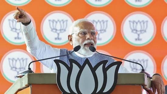 Maharashtra lok sabha election 2024 We will never accept the way of cancellation of reservation says narendra modi | Narendra Modi : "आरक्षण रद्द करण्याचा मार्ग आम्हाला कदापि मंजूर नाही", मोदी यांची सोलापुरात स्पष्टोक्ती Maharashtra lok sabha election 2024 We will never accept the way of cancellation of reservation says narendra modi | Narendra Modi : "आरक्षण रद्द करण्याचा मार्ग आम्हाला कदापि मंजूर नाही", मोदी यांची सोलापुरात स्पष्टोक्ती