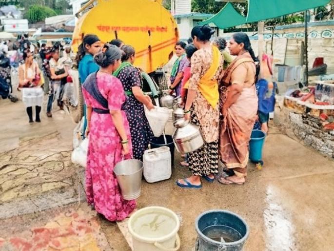 Only three tankers in 32 wards in Ballarpur | बल्लारपुरात ३२ वॉर्डात फक्त तीनच टँकर